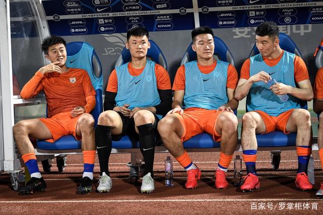 大连英博两连客 宋岳染红左右战局 损兵折将难求一胜